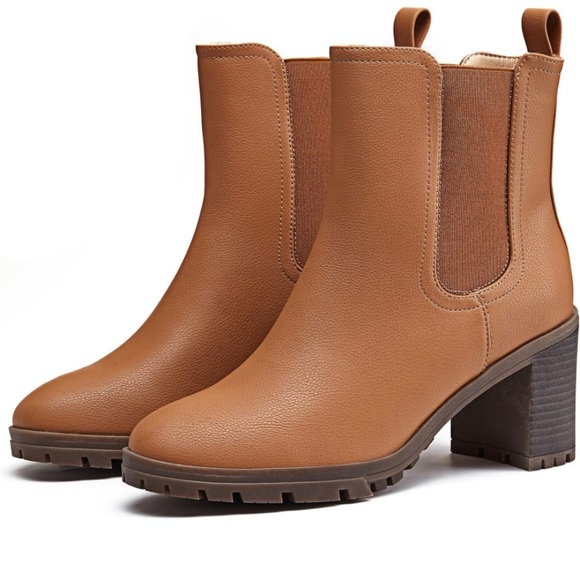 Womens Chelsea Ankle Boots Slip on Chunky Block - Picture 5 of 5